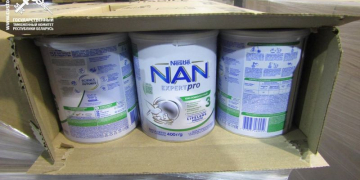 Детское питание стоимостью порядка 2 млн. рублей пытался без декларирования провезти через границу польский перевозчик