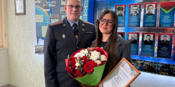 Пинчанку, которая помогла найти Богдана Юнчика, наградили