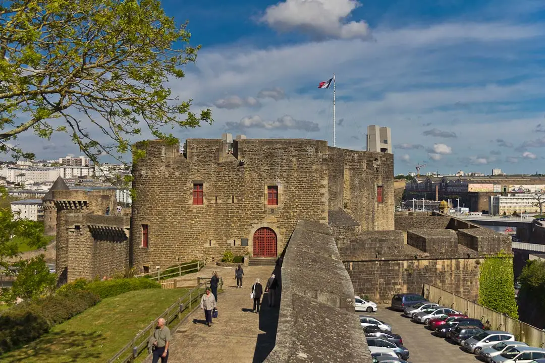 Брестская крепость во франции