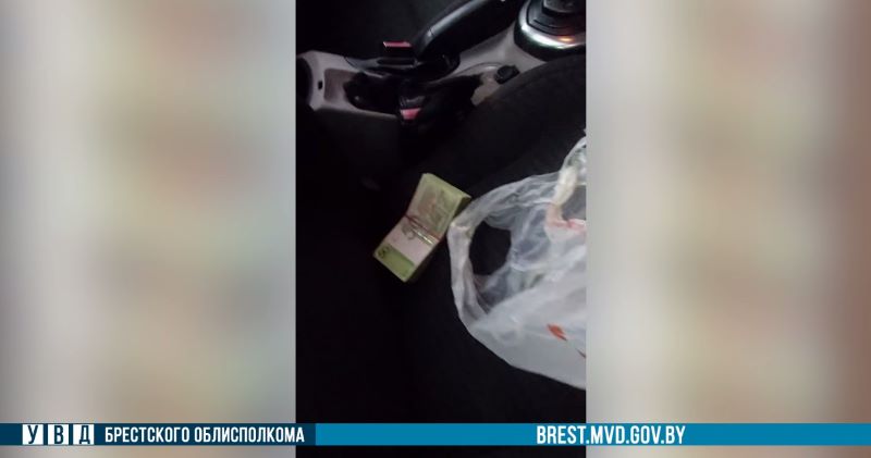 За взятку задержали мужчину, занимавшего руководящую должность в системе здравоохранения Каменецкого района