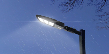 Александр Лукашенко поручил скорректировать режим освещения на улицах