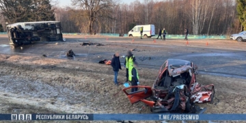 Два человека погибли сегодня утром в ДТП в Минской области