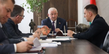 Итоги кадрового дня у губернатора Петра Пархомчика