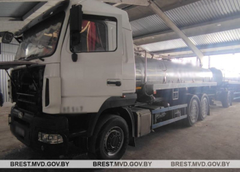 350 литров солярки списал на «перерасход» водитель в Пинском районе. Возбудили уголовное дело