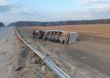 Смертельное ДТП в Смолевичском районе. Житель Брестской области на фуре въехал в легковушку