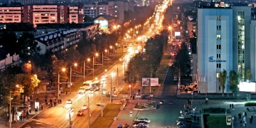 Проспект_Машерова_ночью