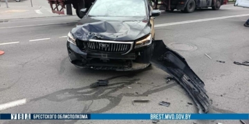 В Пинске случилось ДТП с участием мотоциклиста, он в больнице