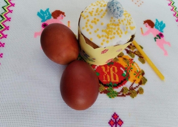 Почему бьются яйцами на Пасху?