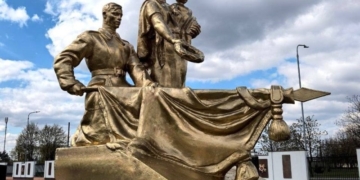 На Гарнизонном кладбище в Бресте обновили памятники