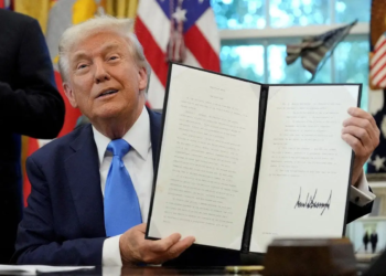 трамп золотая виза