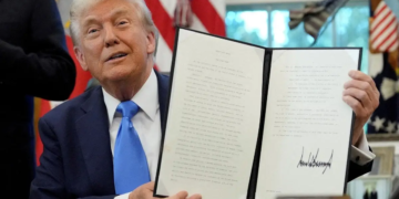 трамп золотая виза