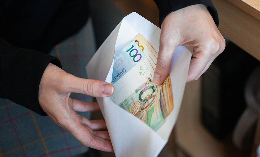 В Барановичском районе судили взяточника