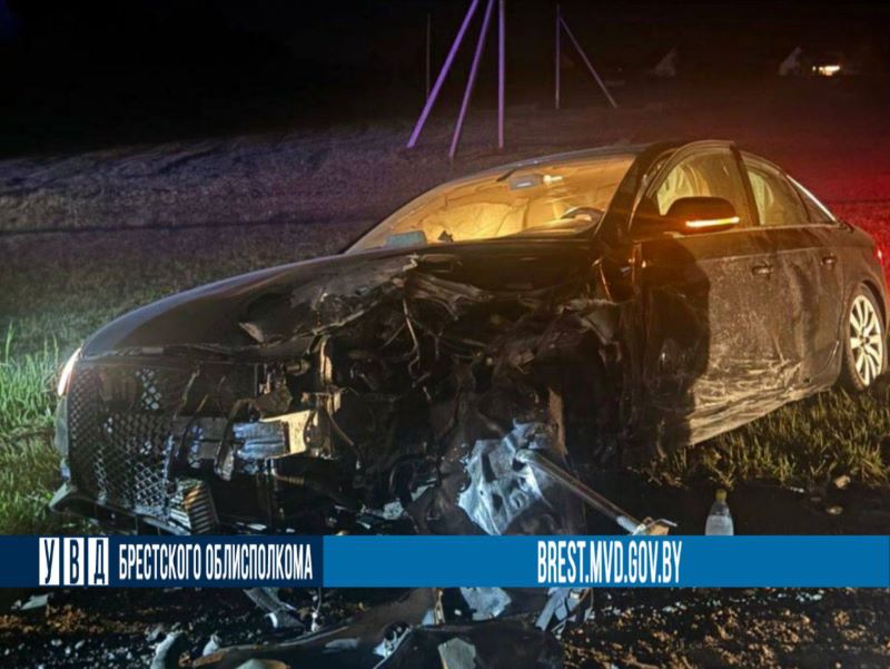 В Ивановском районе ночью произошло ДТП с участием трех автомобилей