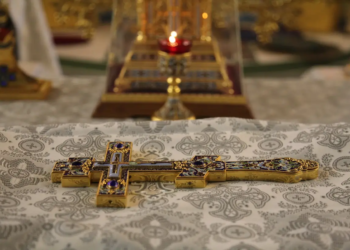 крест