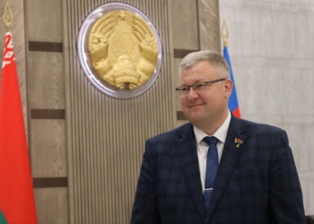 Депутаты облсовета проголосовал за освобождение Игоря Брилевича от должности председателя Брестского областного Совета депутатов