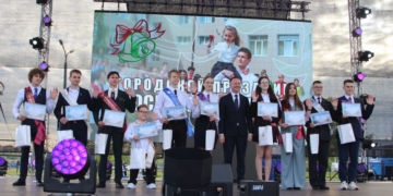 Городской праздник «Последний звонок» в Бресте на Гребном 23 мая