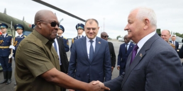 Президент Ганы Джон Драмани Махама прилетел в Брест