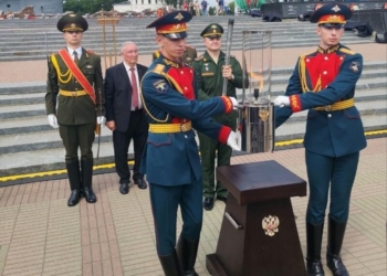В Брестской крепости состоялась торжественная церемония передачи Вечного огня