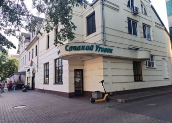 Один «Сладкий уголок» на ул. Пушкинской в Бресте закрылся на ремонт