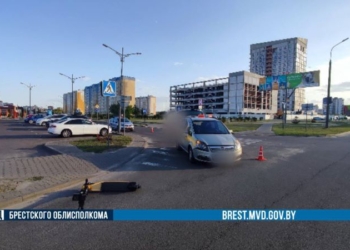 «Opel» наехал на электросамокат на Варшавском шоссе