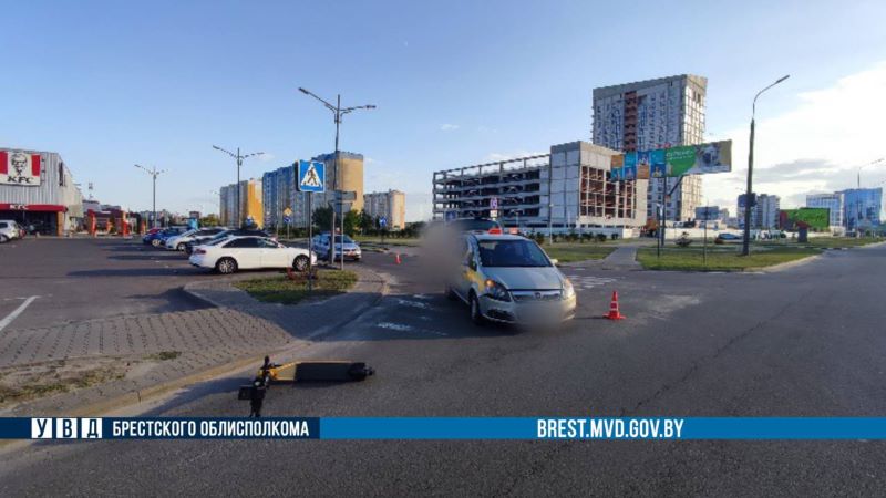 «Opel» наехал на электросамокат на Варшавском шоссе