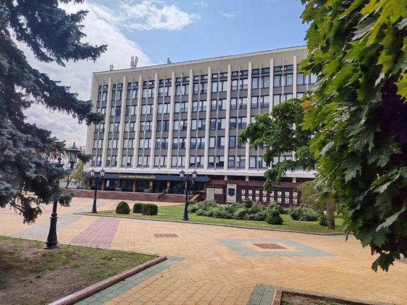 В субботу праздничные мероприятия не помешают провести традиционную прямую линию. Звоните!