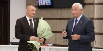 Губернатор Брестчины представил коллективу облисполкома своего нового заместителя и обозначил для него круг задач