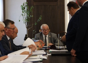 Итоги кадрового дня у председателя Брестского облисполкома Петра Пархомчика