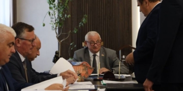 Итоги кадрового дня у председателя Брестского облисполкома Петра Пархомчика