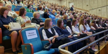 Сегодня работники образования Бреста собрались на традиционный педсовет, предшествующий началу учебного года
