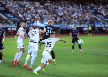 Экс-футболисты брестского «Динамо» испортили день рождения нынешнему наставнику «бело-синих» Александру Седневу