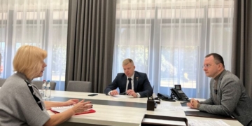 БЮДЖЕТ ПОМОЖЕТ С ДЕТСКОЙ ПЛОЩАДКОЙ ВО ДВОРЕ