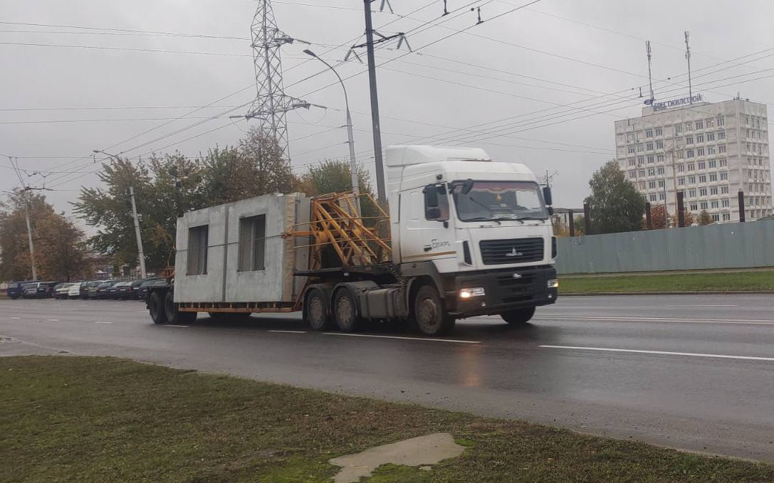 25 октября – День автомобилиста и дорожника. Дома на колесах